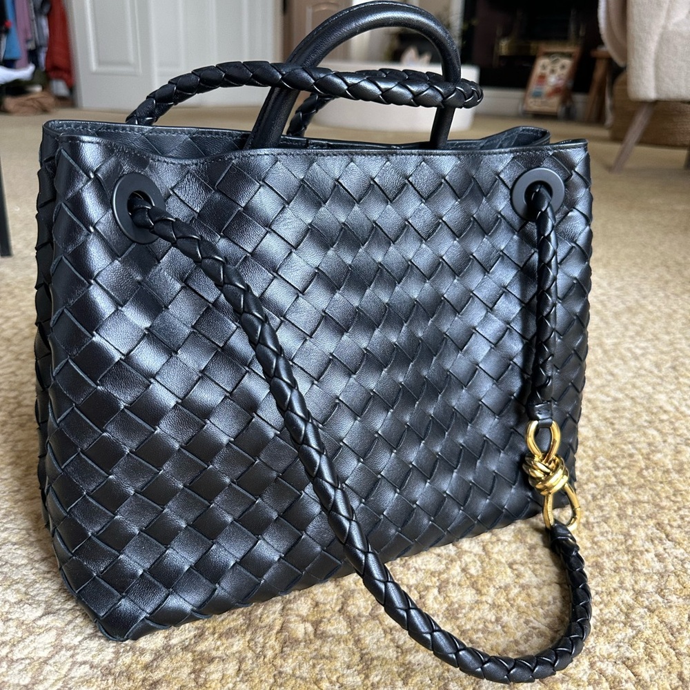 Bottega Veneta Andiamo bag - 100% authentic